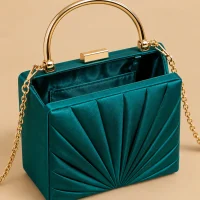 Fan Fold Box Bag · Lagoon, close-up of the detail