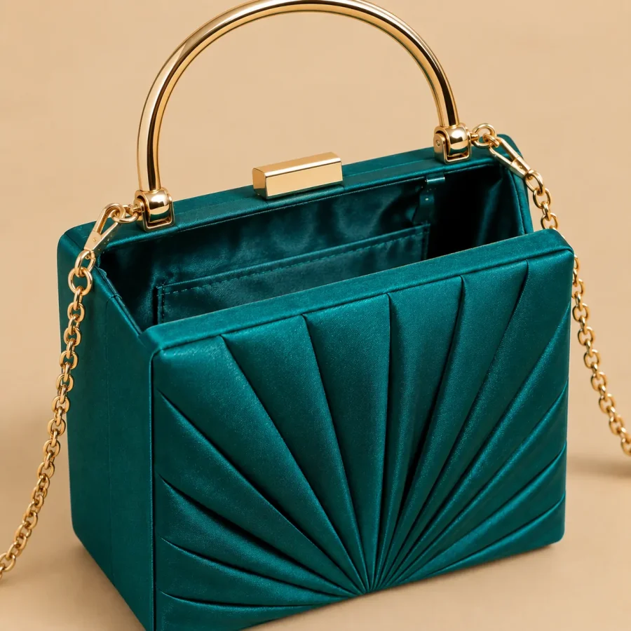 Fan Fold Box Bag · Lagoon, close-up of the detail
